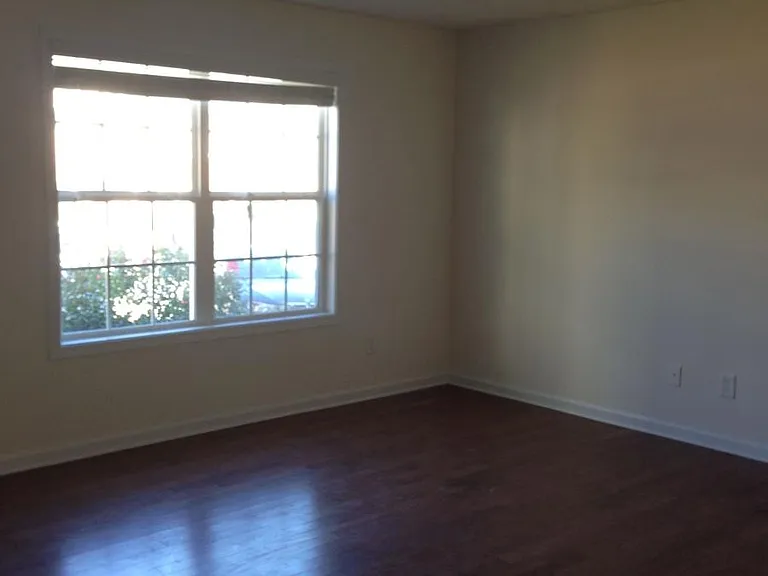 1423 Little Creek Dr — Photo 5