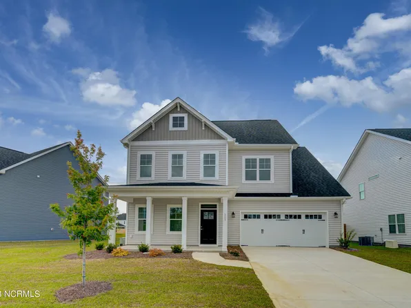 205 W Yellow Lois Drive, Hampstead, NC 28443