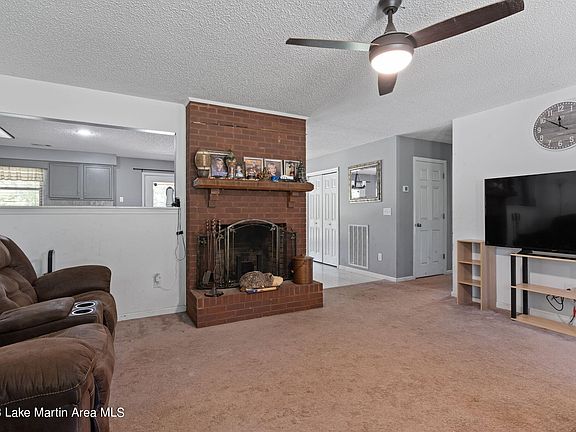5th image of 2848 Herren St