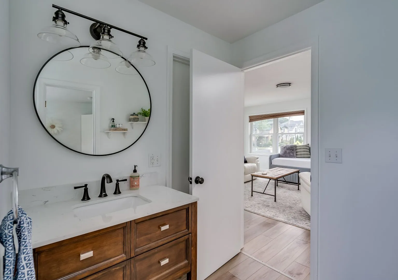 703 State St — Photo 4