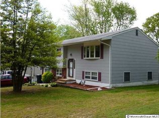 1593 Woodcrest Dr, Toms River, NJ