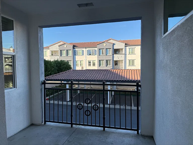 The Crossings of Chino Hills — Photo 68