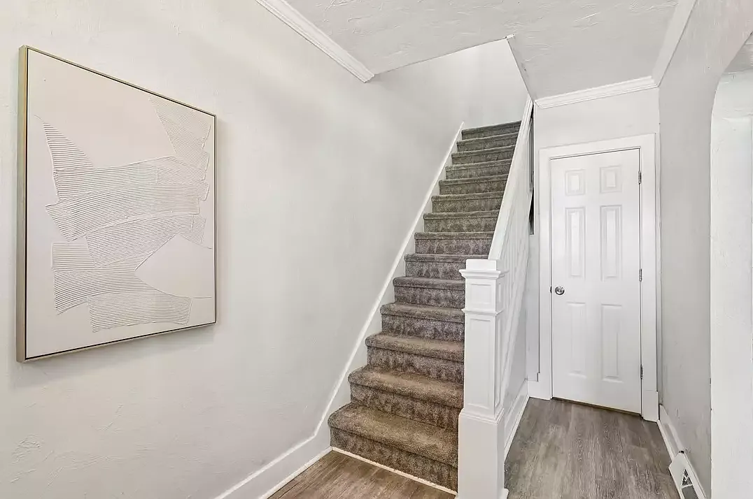 3 bed, $1,700 — Photo 4