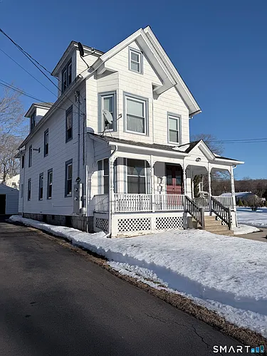 79 Meadow St Photo 1