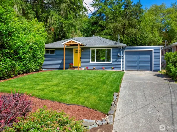 2116 NW Rocky Point Road, Bremerton, WA 98312