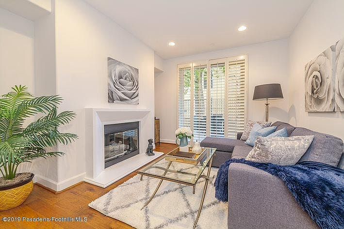1st image of 14412 Killion St Unit 104