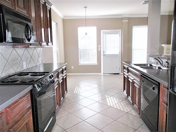 5th image of 2908 Fountain Brook Ct