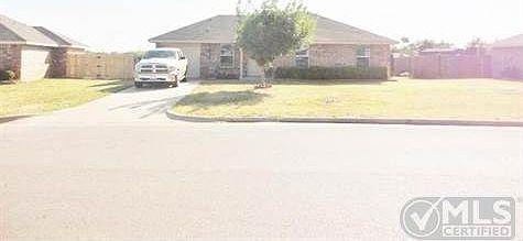 1st image of 1304 Lynnwood Dr