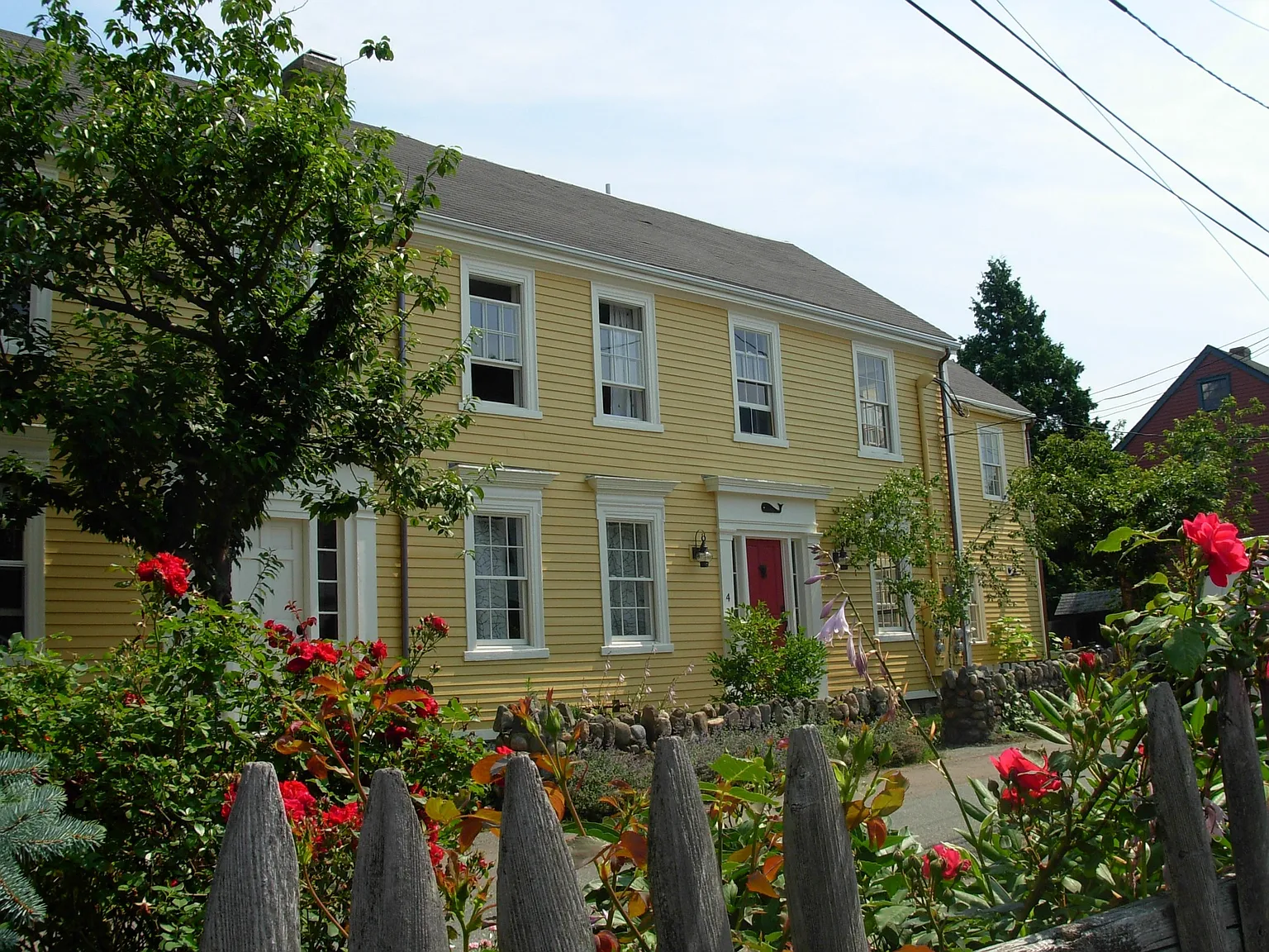3 bed, 2.5 bath, 2000 sqft, $4,500 — Photo 1