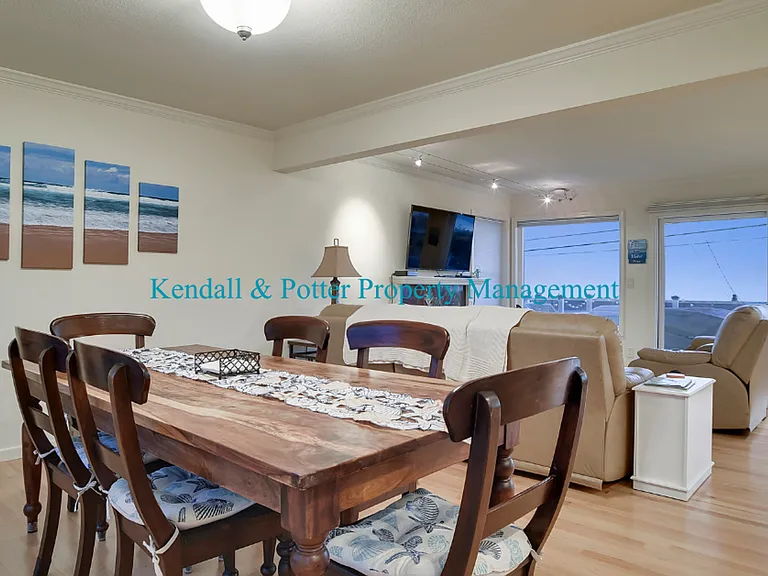 544 Cuesta Dr — Photo 31