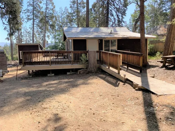 41837 Merriman Ln, Auberry, CA 93602