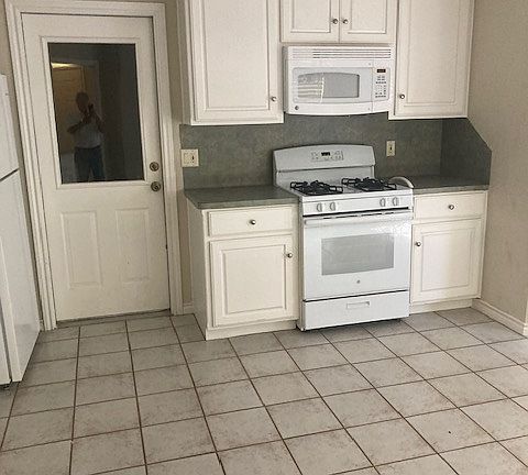 3rd image of 1101 Holleman Dr