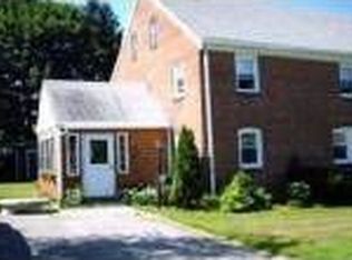 4 Grape St, Newmarket, NH 03857