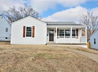 832 Water St, Saint Charles, MO 63301