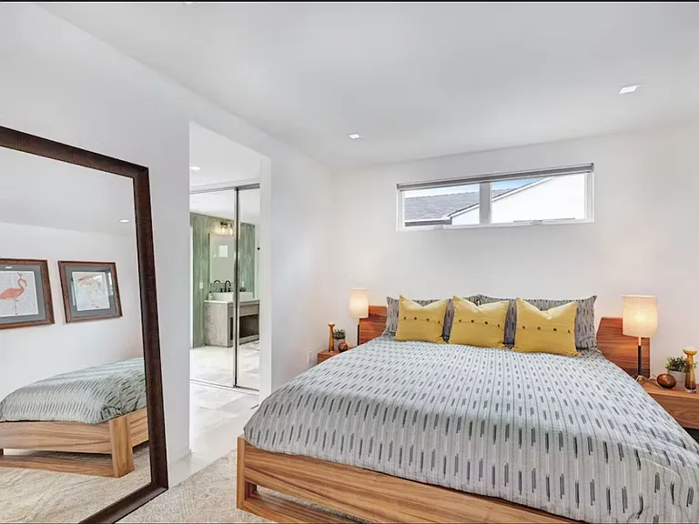 5080 Long Branch Ave — Photo 15