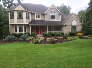 3835 New Texas Rd, Pittsburgh, PA 15239