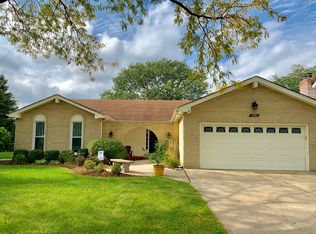 6794 Aspen Rd, Lisle, IL 60532