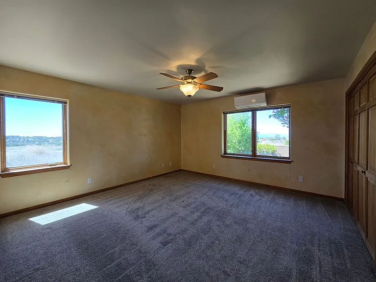 4 Alma Ct — Photo 13