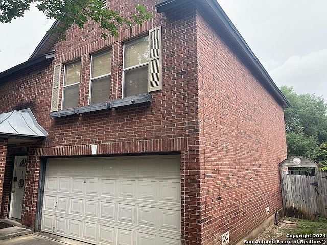 2nd image of 8515 PARK OLYMPIA