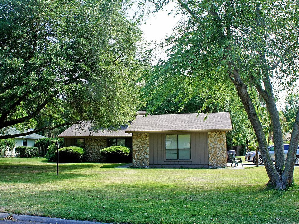 3 BR/2BA, 2-car garage