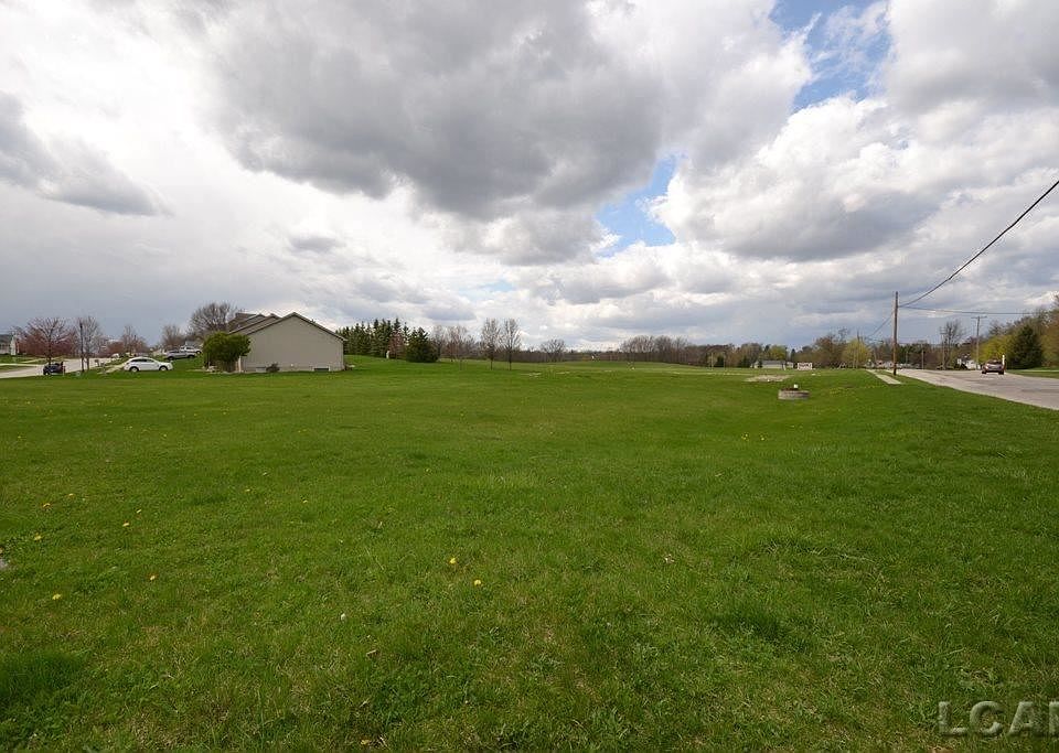 2nd image of 401 Red Maple Dr