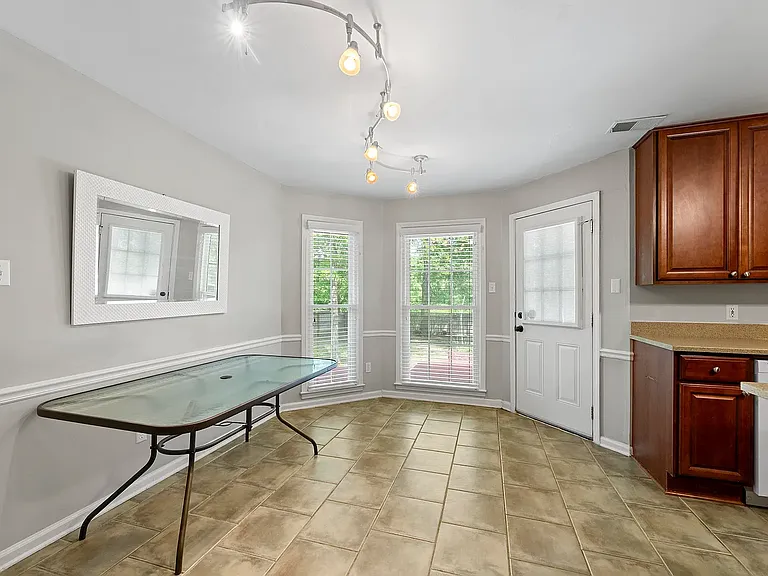 1368 Squire Dudney Dr — Photo 3