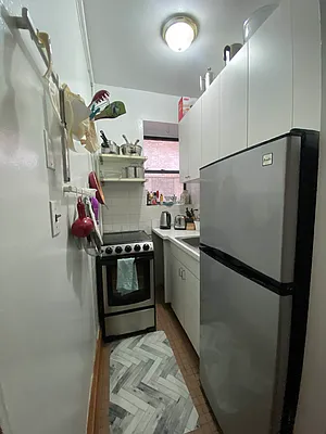 Rented by Urban Real Estate Property Group Inc | media 9