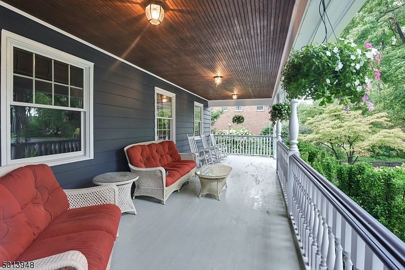 2nd image of 584 Highland Ave