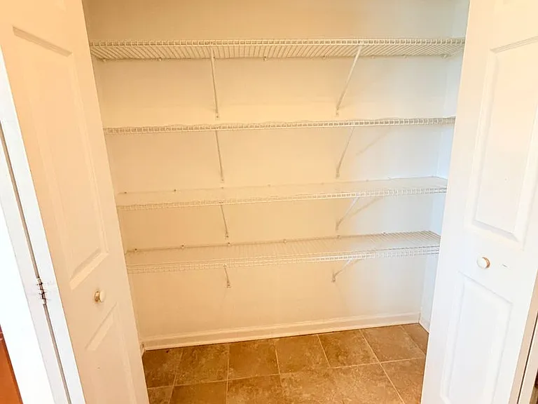 2513 Shadow Bend Dr — Photo 8