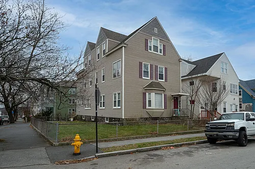 8 Bedford Ave #1 Photo 1