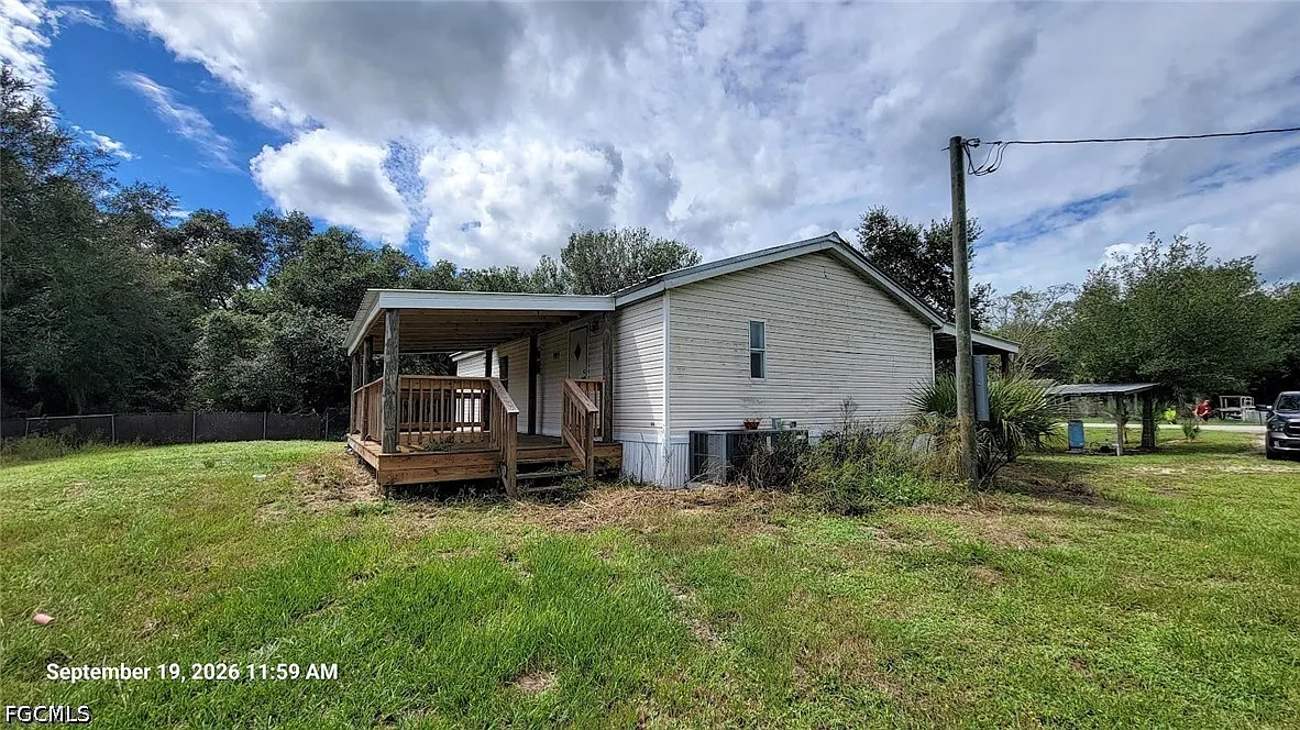 3 bed, 2.0 bath, 1056 sqft, $1,800 — Photo 2