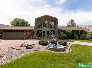 76 Peppermill Point Valley NE, Valley, NE 68064