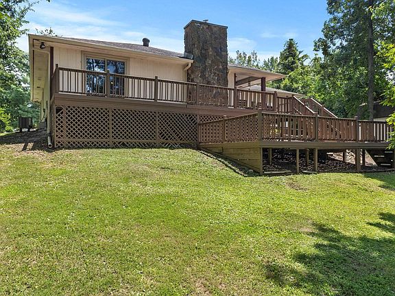 5th image of 3795 N Collins Dr