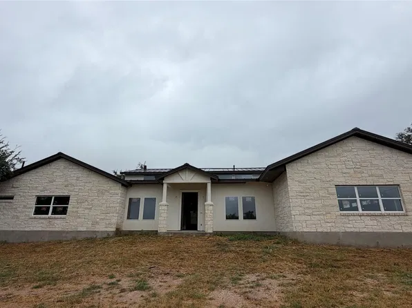 101 N San Gabriel Hideaway Cv, Liberty Hill, TX 78642
