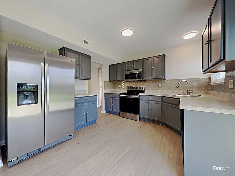 7460 Pipestone Dr — Photo 4