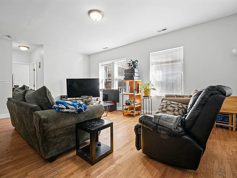 6319 N Sacramento Ave #3E — Photo 3