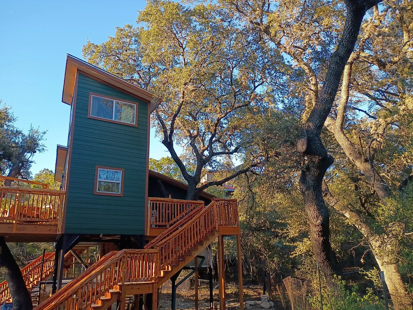 Hill Country Hi View Landing — Photo 4