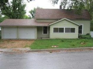 103 E Farmer St, Ozark, MO 65721