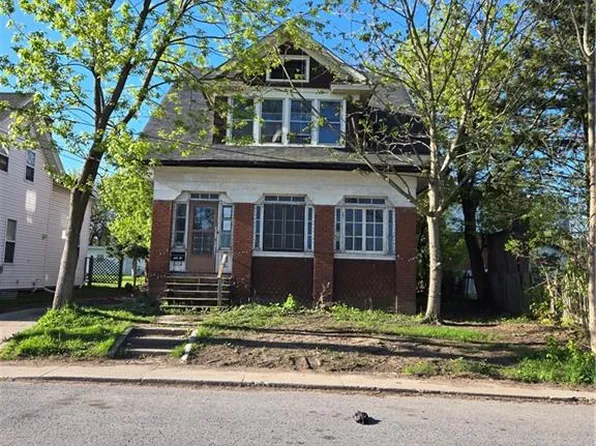 4624 Huron St, Niagara Falls, ON L2E 2H5