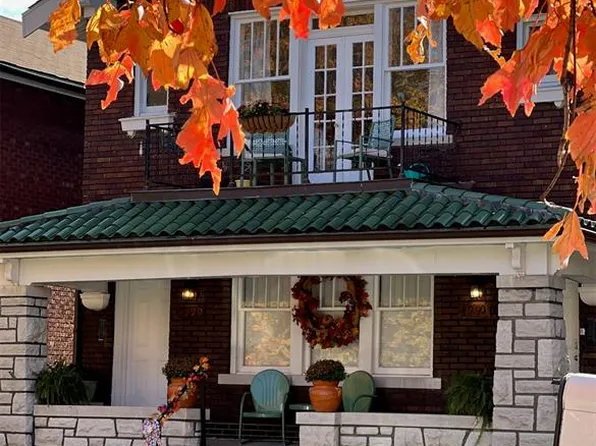 4990 Tholozan Ave, Saint Louis, MO 63109