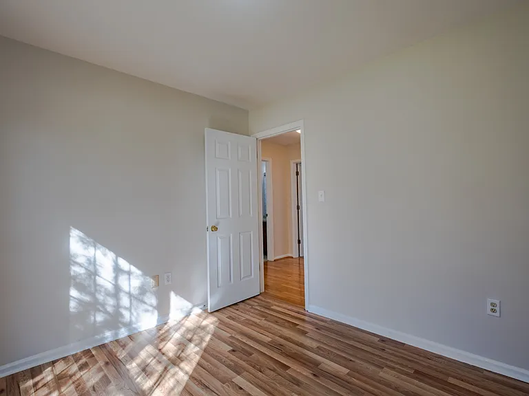 117 Eagle Ct — Photo 18