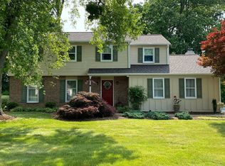19 Rose Tree Dr, Downingtown, PA 19335