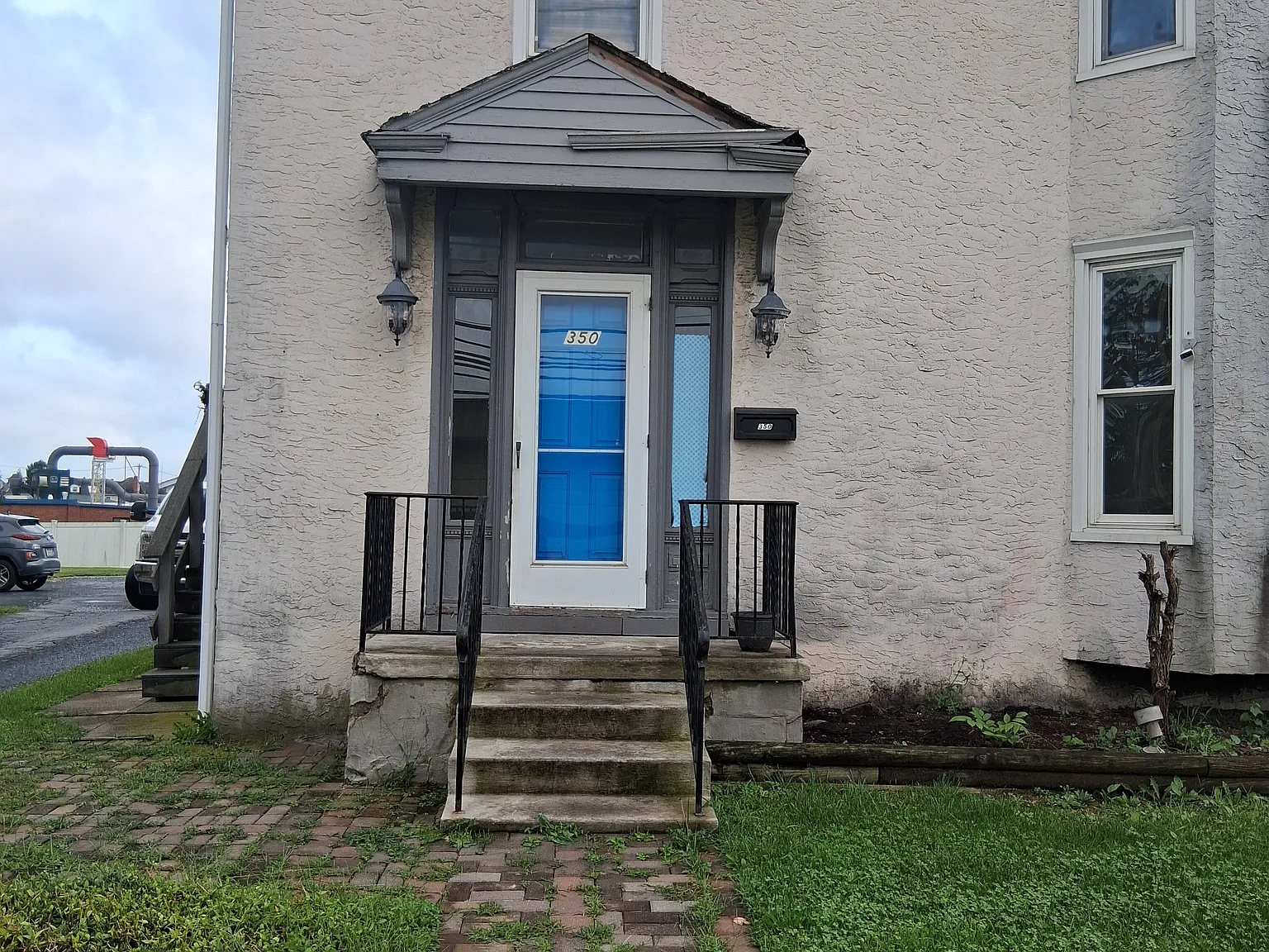 3 bed, 950 sqft, $1,750 — Photo 2