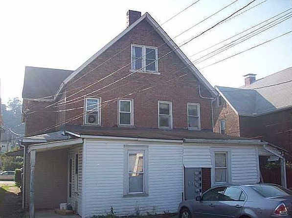 2nd image of 817-819 5th Ave
