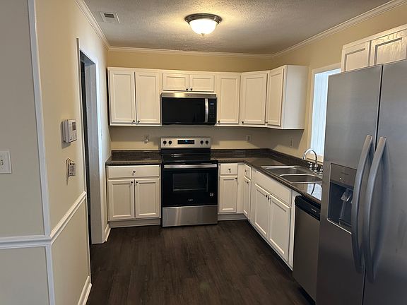 5th image of 330 Milburn Dr