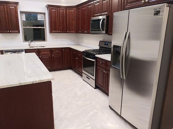 2nd image of 117 Roman Ave