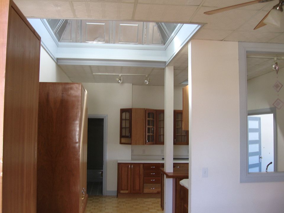 Building Photo 3