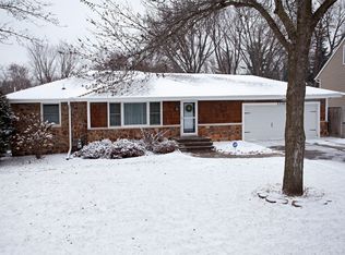 13312 Southridge Rd, Minnetonka, MN 55305