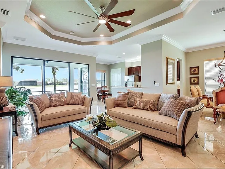3745 Pleasant Springs Dr — Photo 4