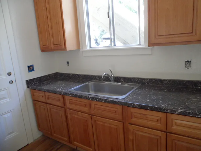 754 S 3rd St #2 — Photo 14